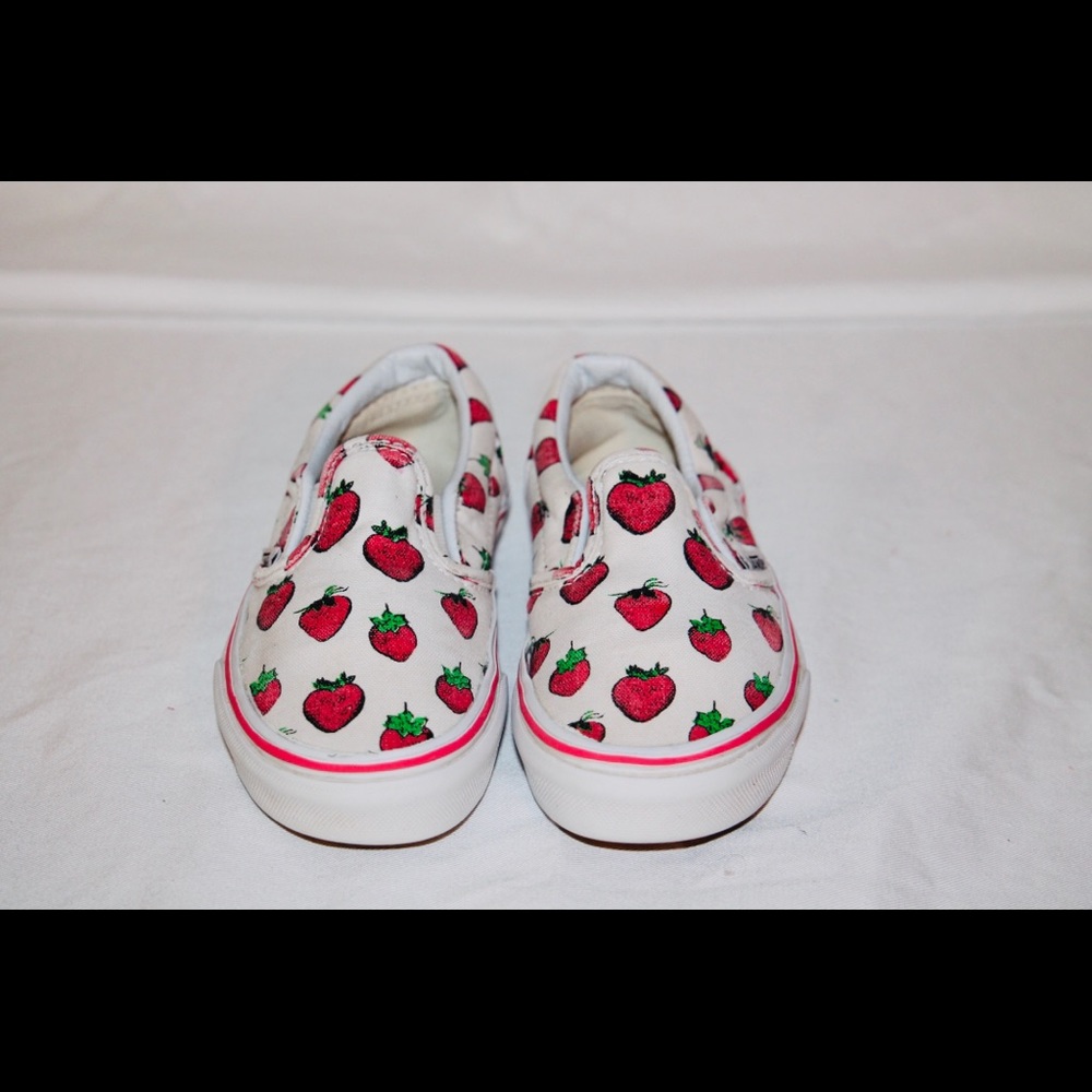 Girls Strawberry Pattern Vans Slides